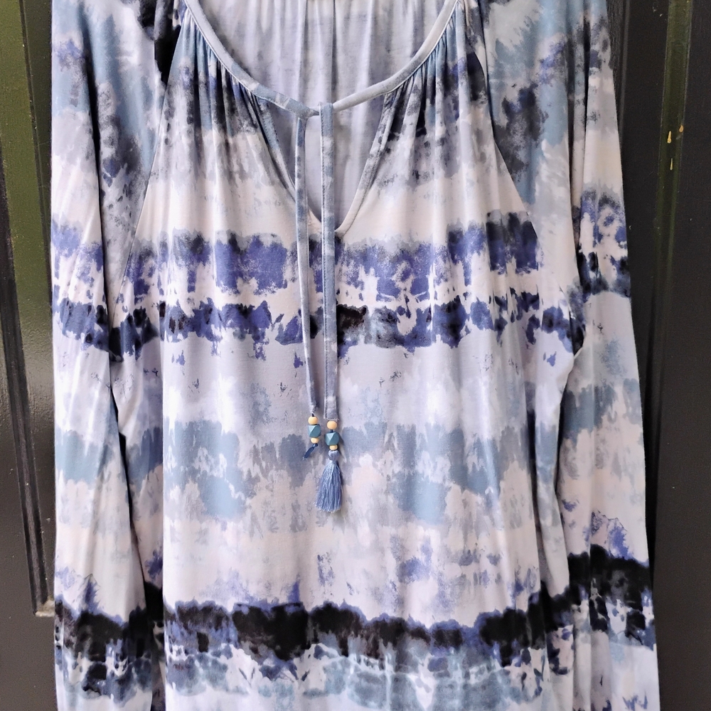 Belle by Kim Gravel White and Blue 3/4 Sleeve Tie Front Tunic